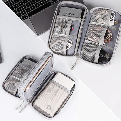 Organizador de cables en uso